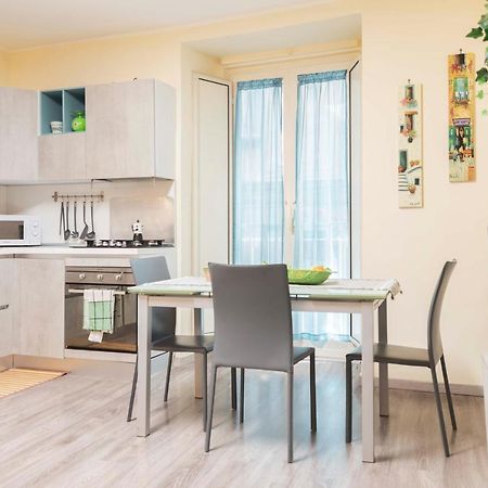 Casa Esperanza Apartment Наполи Екстериор снимка