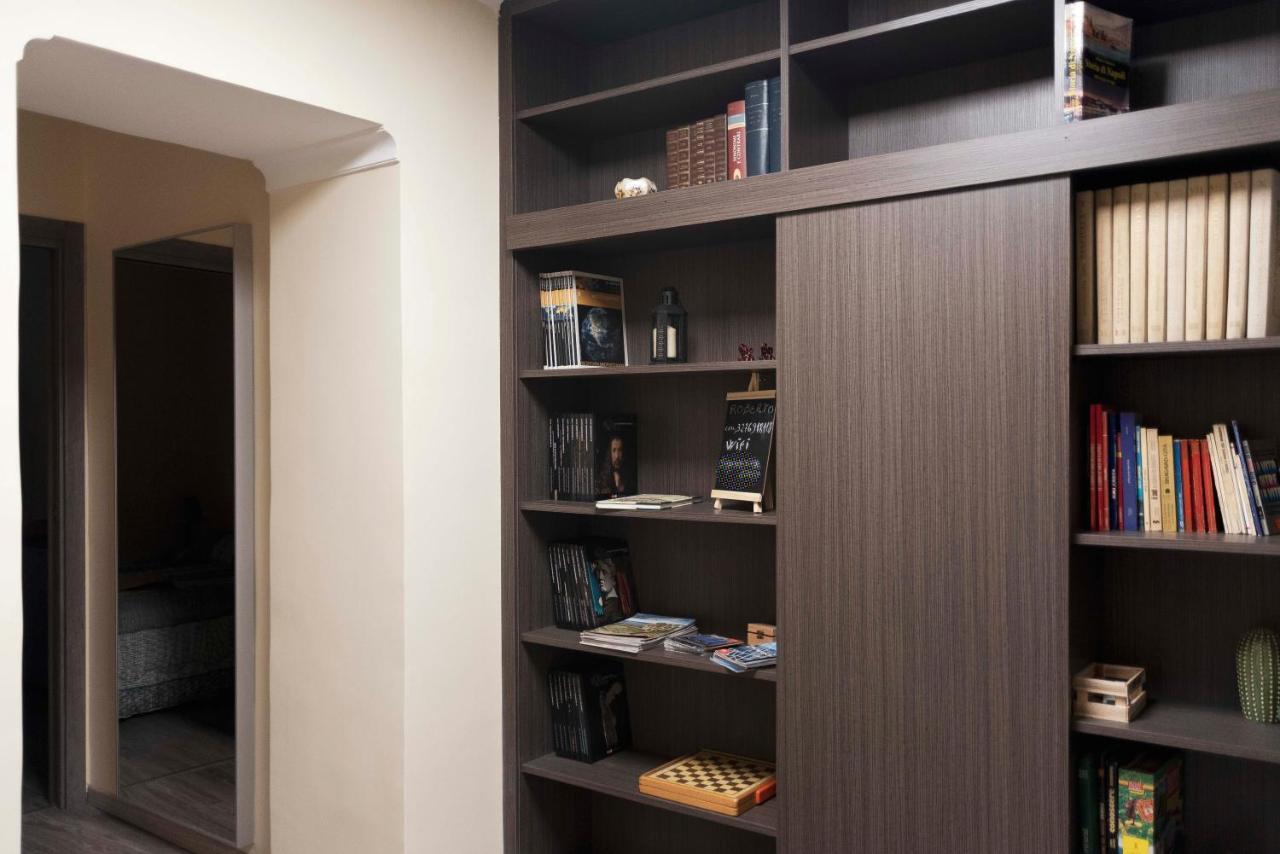 Casa Esperanza Apartment Наполи Екстериор снимка